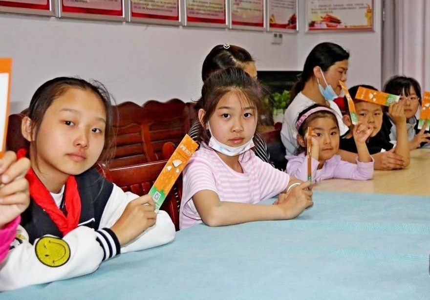 绿书签.jpg