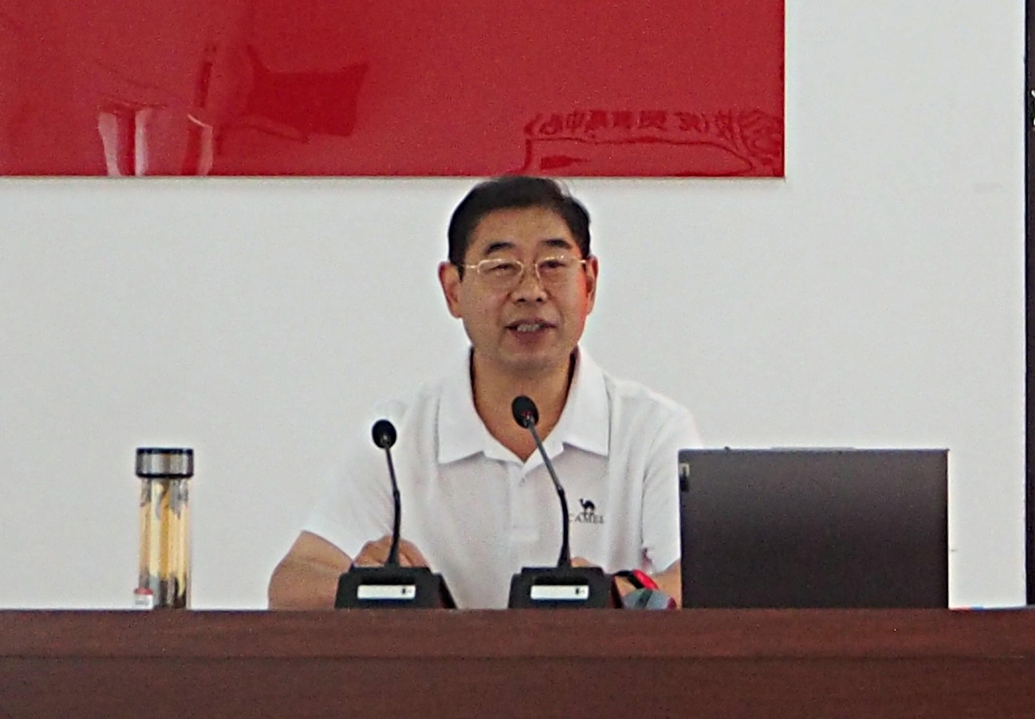 1721984541904151.jpg 泰安市东平县关工委红色文化工作团团长彭广德为青年干部作红色教育报告2.jpg
