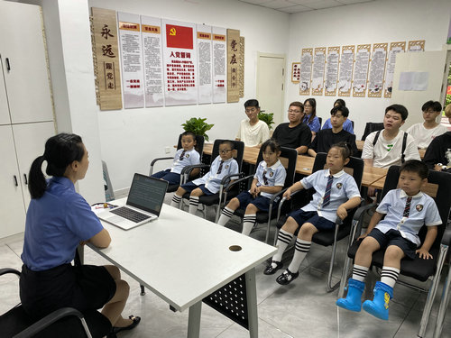 检察院暑期儿童关爱活动2_副本.jpg