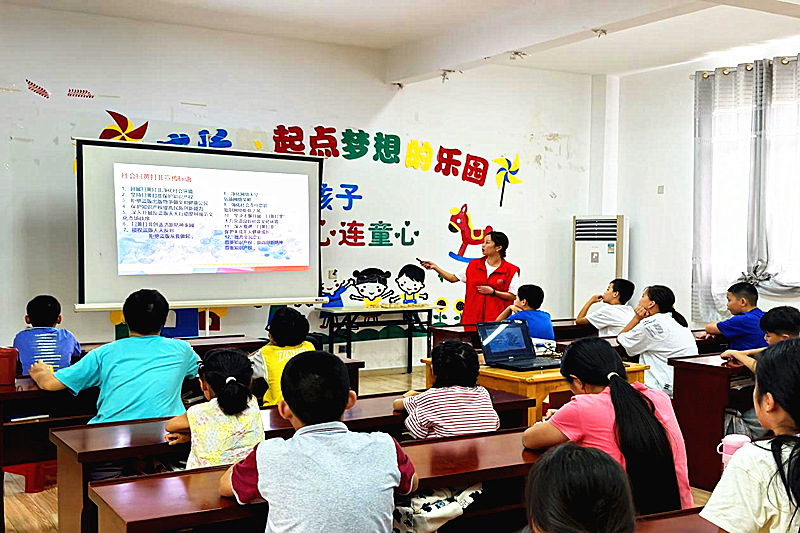 1723163443263234.png 江苏省南京市溧水区和凤镇双牌石社区关工委开展 “‘非遗’剪纸 助力‘扫黄打非’主题宣讲活动(2).png