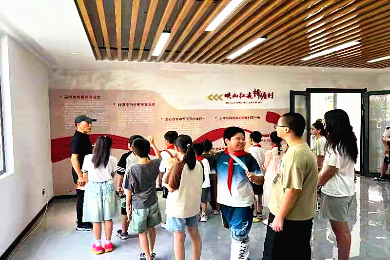 1724026078545391.jpg 苏浙皖三省毗邻乡镇关工委联合开展青少年暑期“红色+农耕文化”研学活动 (2).jpg