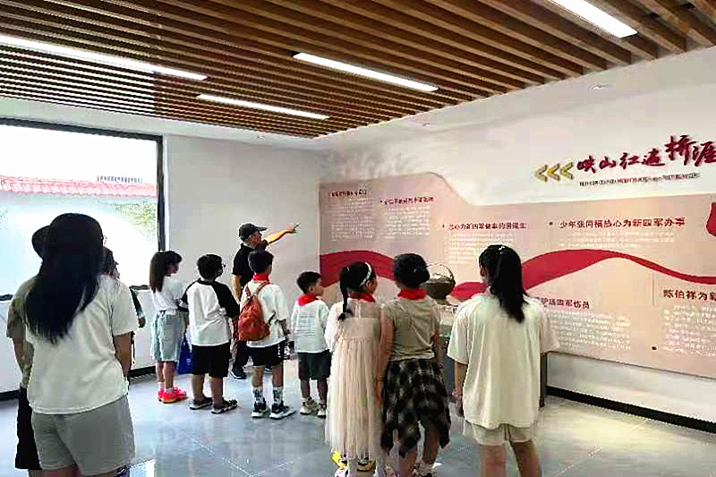 1724026106152592.jpg 苏浙皖三省毗邻乡镇关工委联合开展青少年暑期“红色+农耕文化”研学活动 (4).jpg