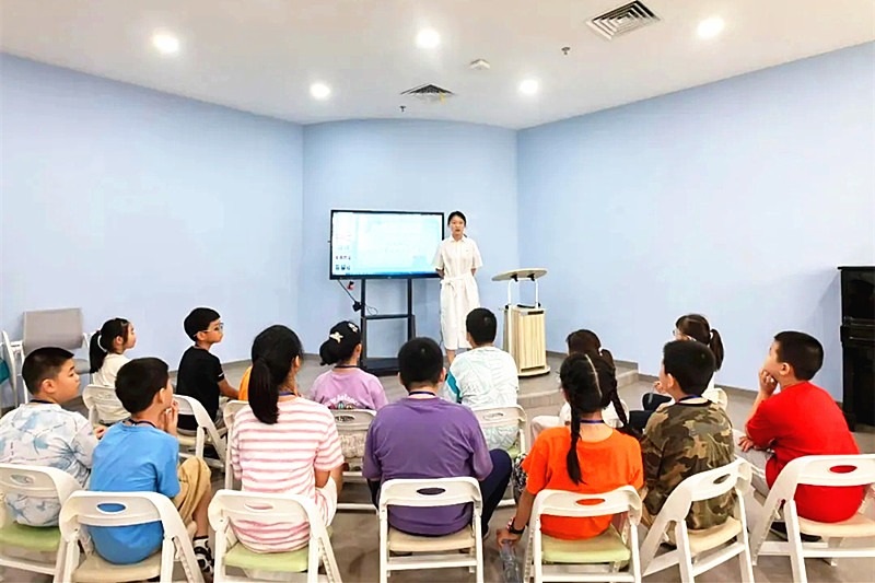 1724454544446586.jpg 江苏省南京市玄武区唱经楼社区关工委组织青少年开展暑期研学活动(1).jpg