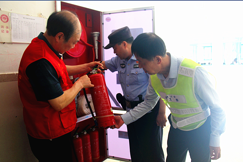 1725324351264169.png 江苏省南京市玄武区玄武湖街道关工委联合开展新学期开学前的安全检查 (4).png