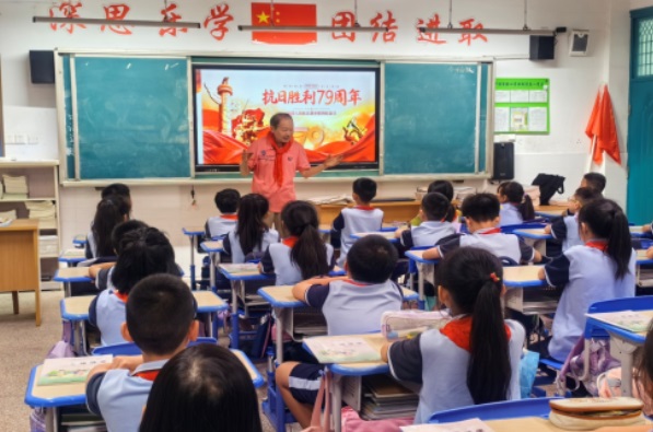 1725602957854744.jpg 铭记历史 强国有我——抗战胜利纪念日主题教育2.jpg