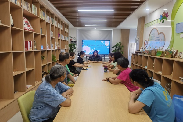 1725604332441618.jpg 松陵街道水乡社区关工委召开“五老”座谈会2--.jpg