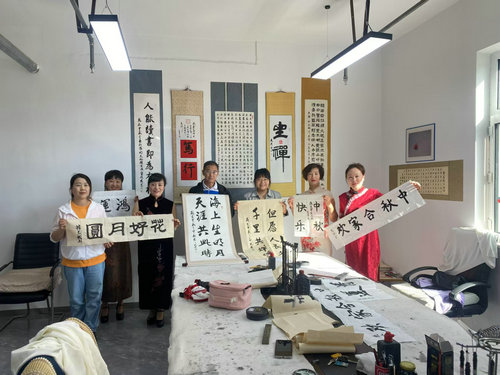 1726805019801111.jpg 裕华园社区中秋信息1_副本.jpg