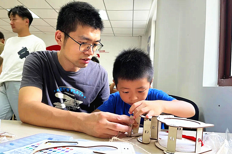 1726876246139073.jpg 江苏省南京市玄武区农科院社区关工委开展“多彩活动庆中秋,传承文化促和谐”活动 (2).jpg