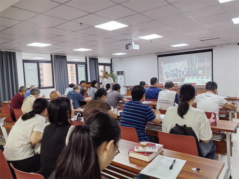 合肥市包河区烟墩街道清水冲社区关工委：“增强国防意识 厚植爱国情怀”全民国防教育月活动 (1).jpg