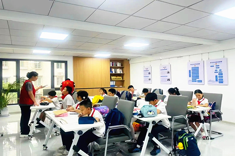 江苏省南京市玄武区仙居雅苑社区关工委做实“xin苑+”党建品牌服务青少年(2).jpg