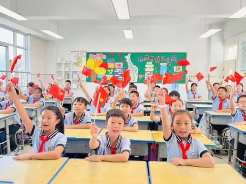 1727662361682646.jpg 祝福 小国旗_副本.jpg