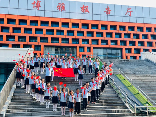 1727662367376931.jpg 新区 国旗_副本.jpg