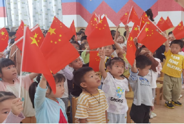 1727677014422846.png 汾湖开展向革命英烈致敬活动2.png