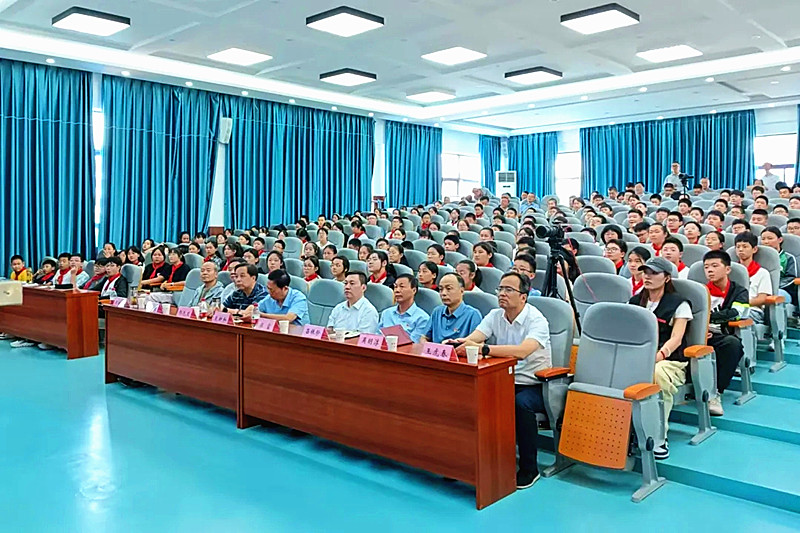 1728174585889272.jpg 江苏省南京市高淳区关工委举办2024-2025学年“五老”“大思政课”第一课活动(2).jpg