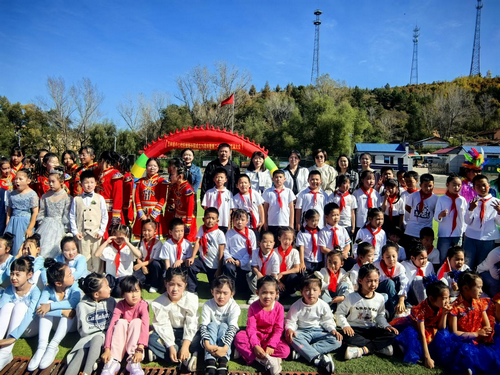 1728611987354290.png 五林中心校校园艺术节1_副本.png