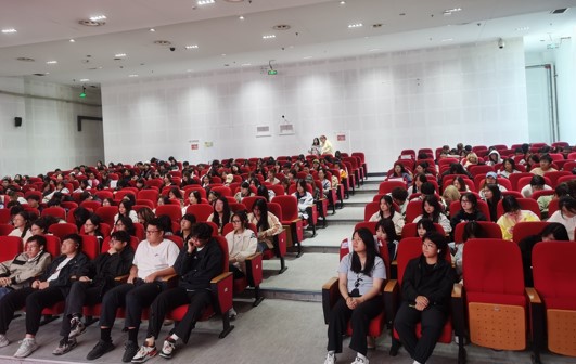学院.jpg
