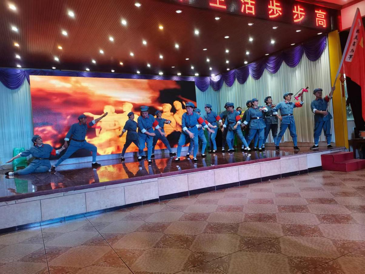 1728945348210438.png 教育1.png