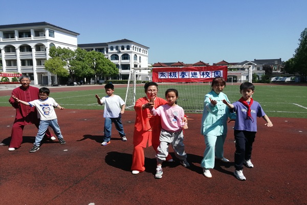 1729047195476739.jpg 汾湖“五老”12--.jpg