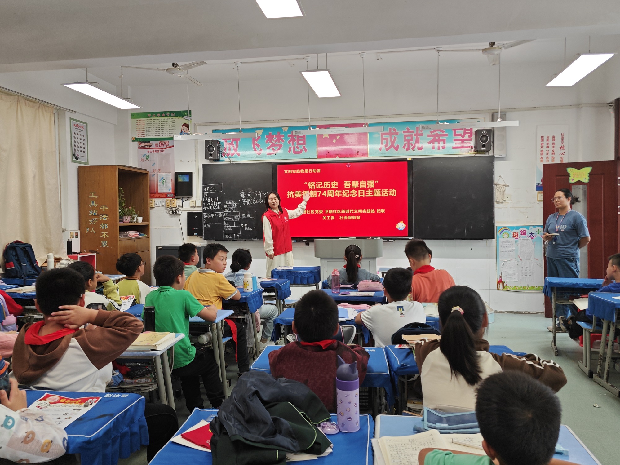 1729242495168843.jpg 志愿者讲述抗美援朝战争的意义1.jpg