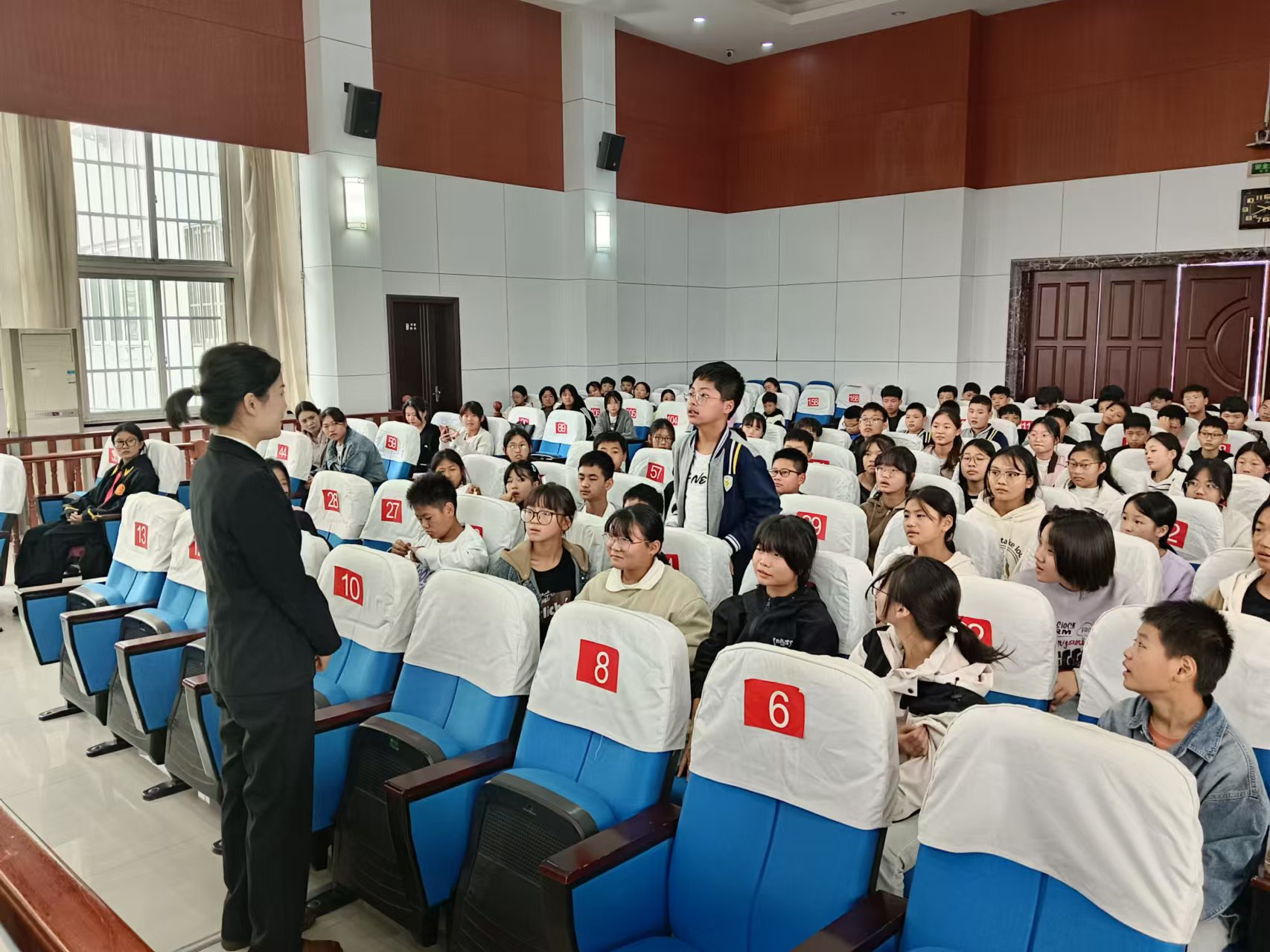 1729475381742727.jpg 新时代学校法院活动2.jpg