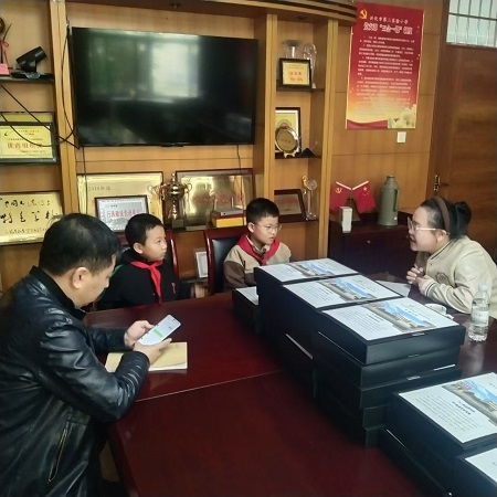 1729857771489451.jpg 采访2.jpg