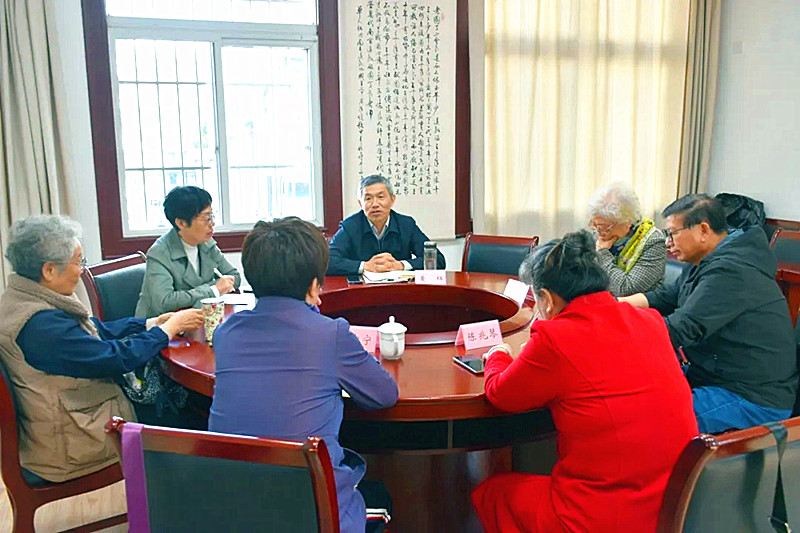 1730415302505216.jpg 江苏省南京市教育系统关工委召开“手拉手交朋友”座谈交流会(1)_副本.jpg