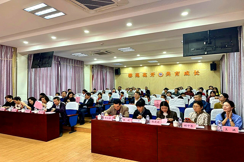 1730678307319568.jpg 江苏省南京市栖霞区关工委举行2024年度助学金发放仪式(2).jpg