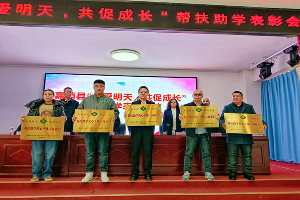 1731463846161667.jpg ba2e0eb76605d40a08fb34e0ce853ba_副本.jpg