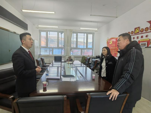 1732758555521613.png 五林镇中学未成年人保护宣讲活动1_副本.png