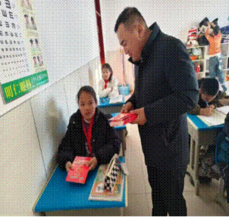 1733446293715075.gif image002.gif