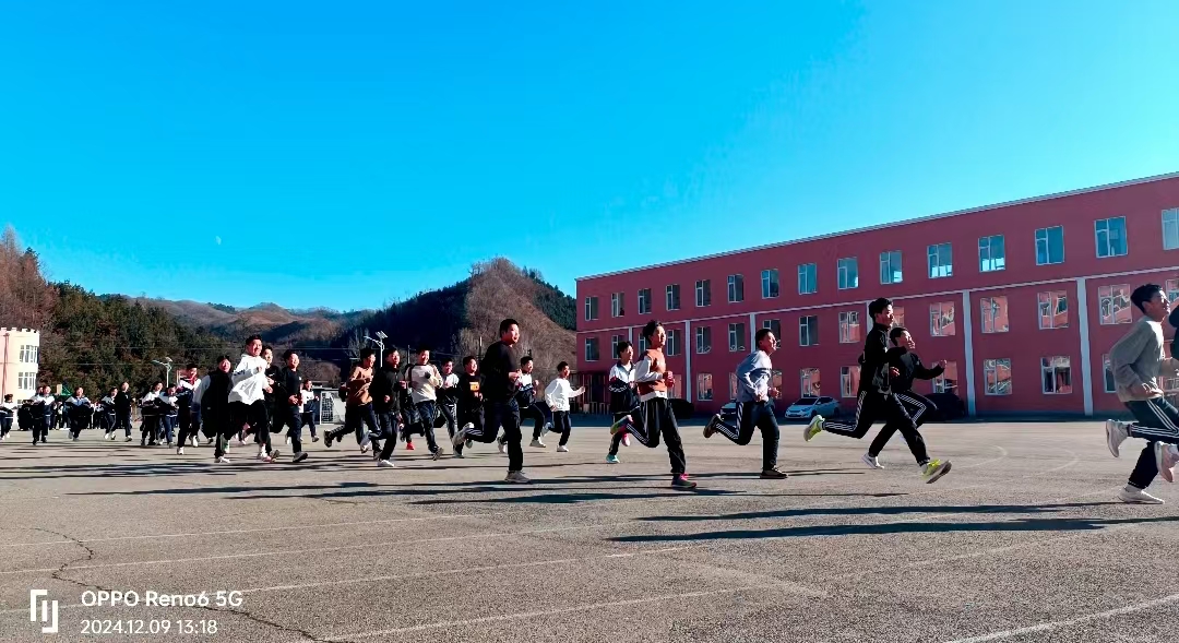 大岔校网1.jpg