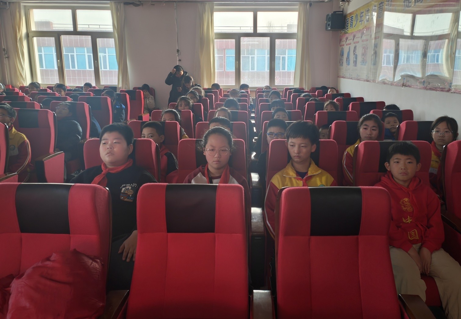 1734317790222428.jpg 元宝山区马蹄营子学校关工委开展”远离校园欺凌,走向美好明天活动照片2_副本.jpg