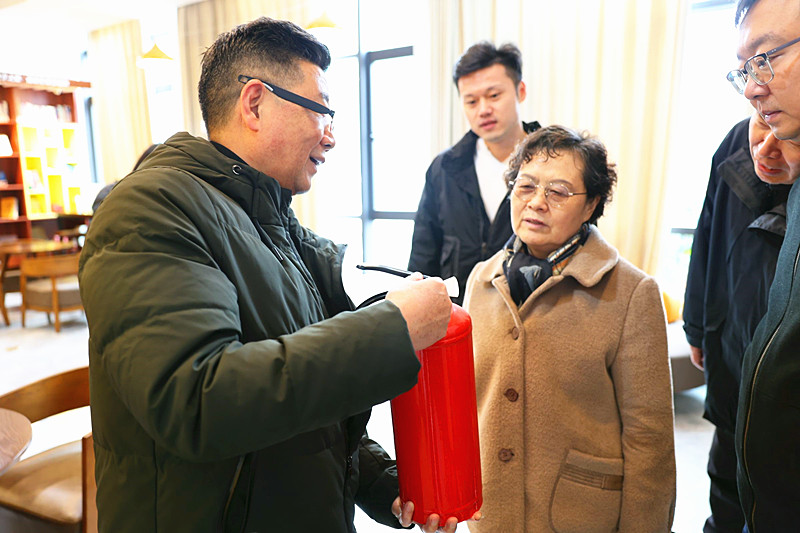 江苏省南京市浦口区关工委开展校外教育辅导站安全检查工作(3).jpg