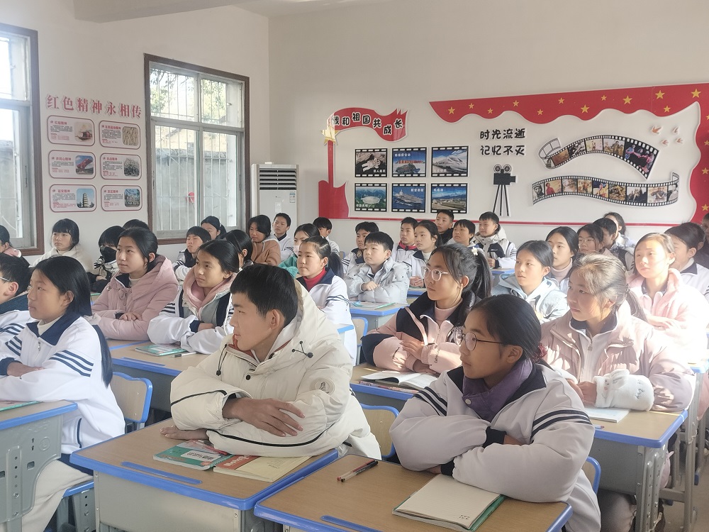永修县关工委开展“学习毛泽东，争做好少年”宣讲活动 (1) - 副本.jpg