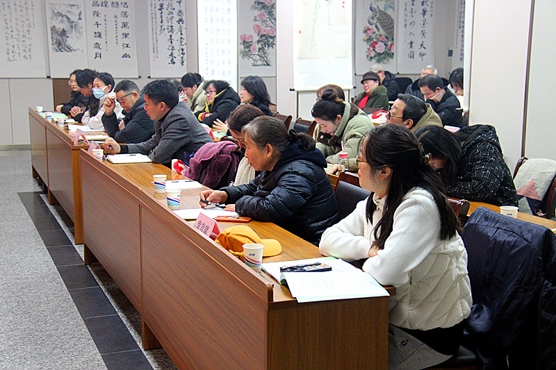 1735269033763849.jpg 江苏省南京市玄武区关工委召开“2024‘阳光心室’记录本案例评选活动”会议(4).jpg