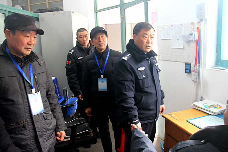 1735949740597810.jpg 江苏省南京市玄武区玄武湖街道关工委联合开展冬季校园消防安全专项检查 (1).jpg
