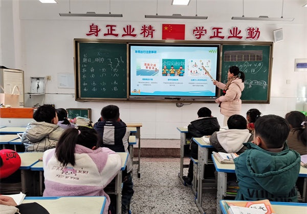 1736818198220994.jpg