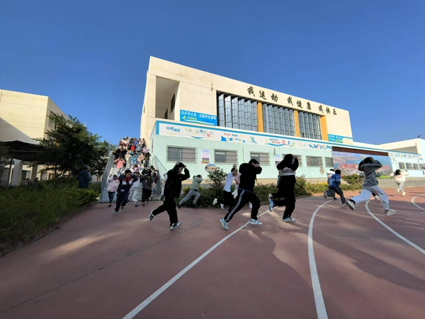 1736905670439617.jpg 防震演练现场.jpg