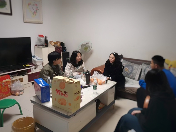 1737684804270352.jpg “爱心妈妈”入户走访.jpg