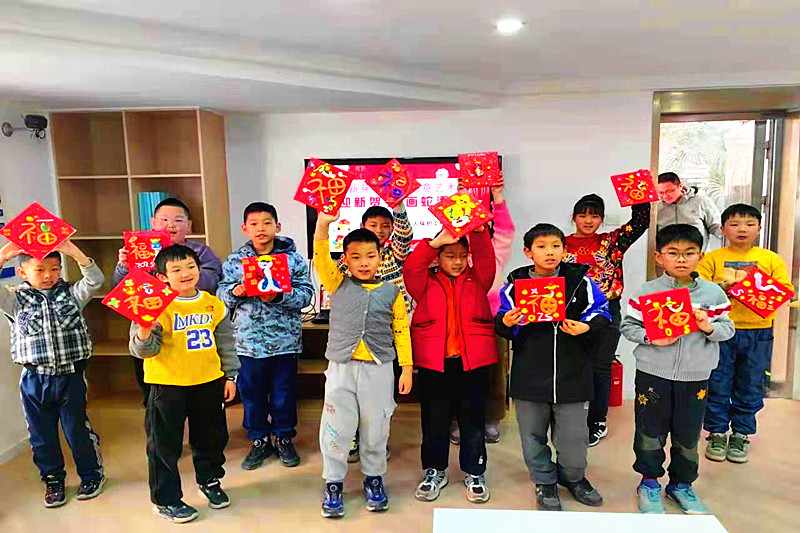 江苏省南京市玄武区新街口街道香铺营社区开展“寒假公益成长营”活动(4).jpg