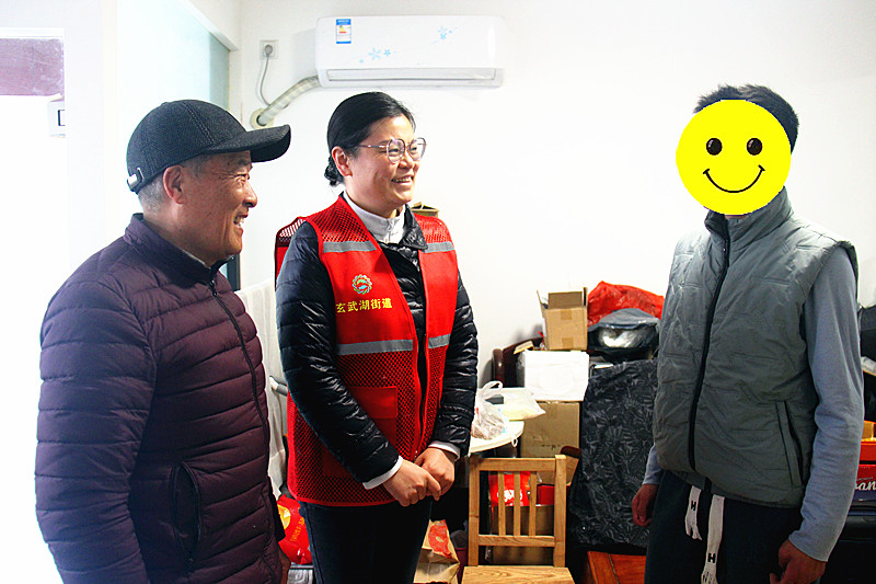 1738022608717386.jpg 玄武湖街道关工委联合开展春节走访慰问困境学生“爱心”行动 (1).jpg