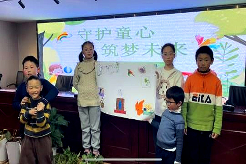 1738635549171549.jpg 江苏省南京市建邺区凤栖苑社区关工委开展“守护童心,筑梦未来”儿童心理关爱讲座活动(3).jpg