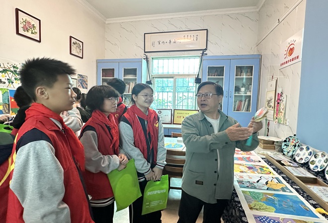 1738980320583916.jpg 八坼街道寒假安全“守朝阳” 撑起关爱“幸福伞”2--.jpg