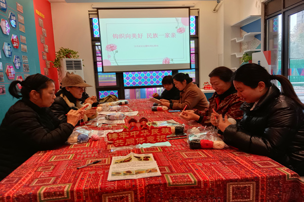 1739149296162436.jpg 中国火炬.jpg