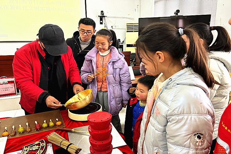 江苏省南京市六合区雄州街道红光村关工委开展“我们的节日?欢乐中国年”活动(1).jpg