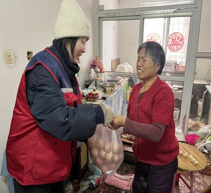 东风社区关工委寒假元宵节活动照片.jpg