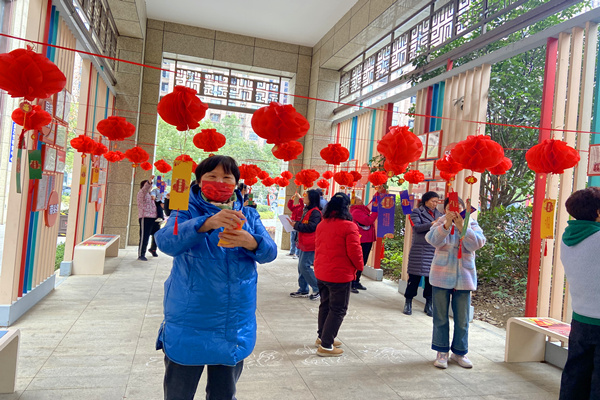 1739261629679139.jpg 中国火炬.jpg