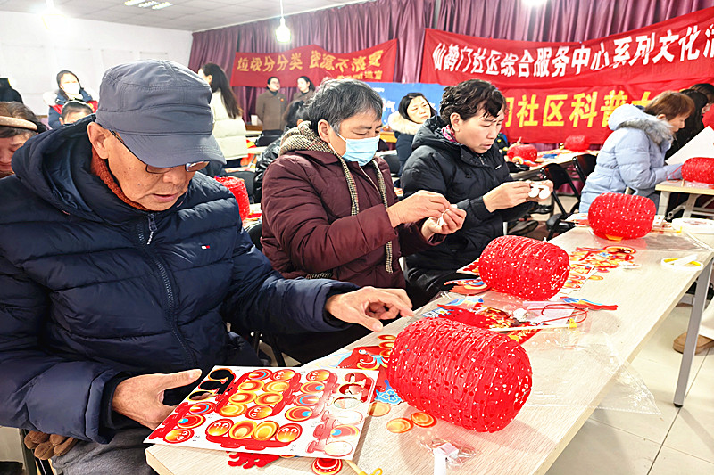 1739354364210290.jpg 仙鹤门社区关工委开展“元气满满 宵声满园”元宵节主题活动(3).jpg