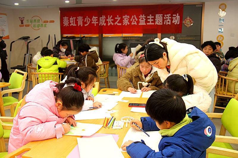 1739435276629244.jpg 江苏省南京市秦淮区武定新村社区关工委举办“小荷花币我设计”少儿绘画活动(6).jpg