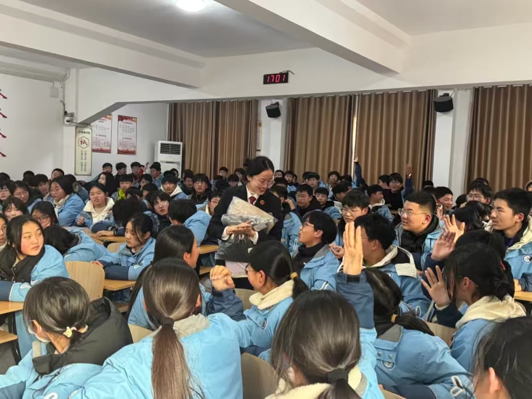 1740099861653526.jpg 反诈照片2.jpg